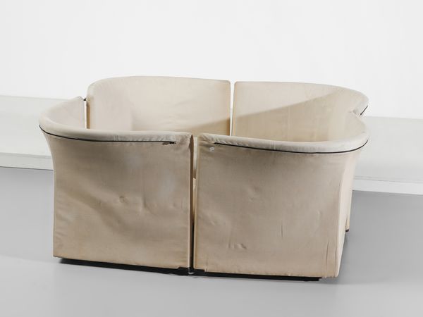 DE MARTINI PIERO (n. 1939) : Divano modulare mod. Sampan per Cassina, Meda (4 moduli)  - Asta Asta 494 | DESIGN E ARTI DECORATIVE DEL NOVECENTO Online - Associazione Nazionale - Case d'Asta italiane