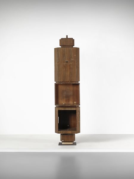 ARTURO BELLONI (1926-2007) & GEMMA SKOFF : Mobile totem girevole da centro  - Asta Asta 494 | DESIGN E ARTI DECORATIVE DEL NOVECENTO Online - Associazione Nazionale - Case d'Asta italiane