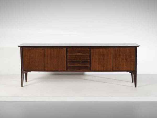 PARISI ICO (1916 - 1996) : Credenza a quattro ante e cassetti per Fratelli Rizzi, Intimiano  - Asta Asta 494 | DESIGN E ARTI DECORATIVE DEL NOVECENTO Online - Associazione Nazionale - Case d'Asta italiane