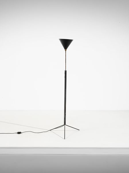 AGNOLI TITO (1931 - 2012) : attribuito. Lampada da terra probabile produzione O-Luce, Milano  - Asta Asta 494 | DESIGN E ARTI DECORATIVE DEL NOVECENTO Online - Associazione Nazionale - Case d'Asta italiane