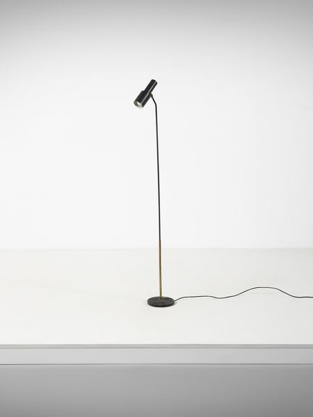 FONTANA ARTE : Lampada da terra mod. 1968, Milano  - Asta Asta 494 | DESIGN E ARTI DECORATIVE DEL NOVECENTO Online - Associazione Nazionale - Case d'Asta italiane