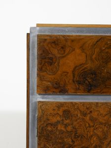 MANIFATTURA ITALIANA : Credenza a quattro ante e tre cassetti  - Asta Asta 494 | DESIGN E ARTI DECORATIVE DEL NOVECENTO Online - Associazione Nazionale - Case d'Asta italiane