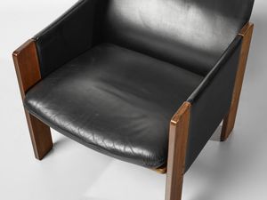 SCARPA AFRA (1937-2011) & TOBIA (n. 1935) : Coppia di poltrone mod. 917 per Cassina, Meda  - Asta Asta 494 | DESIGN E ARTI DECORATIVE DEL NOVECENTO Online - Associazione Nazionale - Case d'Asta italiane