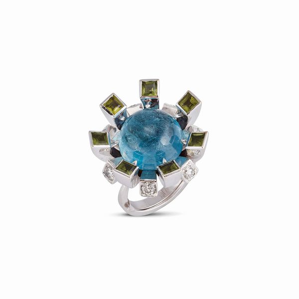 GRANDE ANELLO CON ACQUAMARINA PERIDOT E DIAMANTI  - Asta GIOIELLI - Associazione Nazionale - Case d'Asta italiane