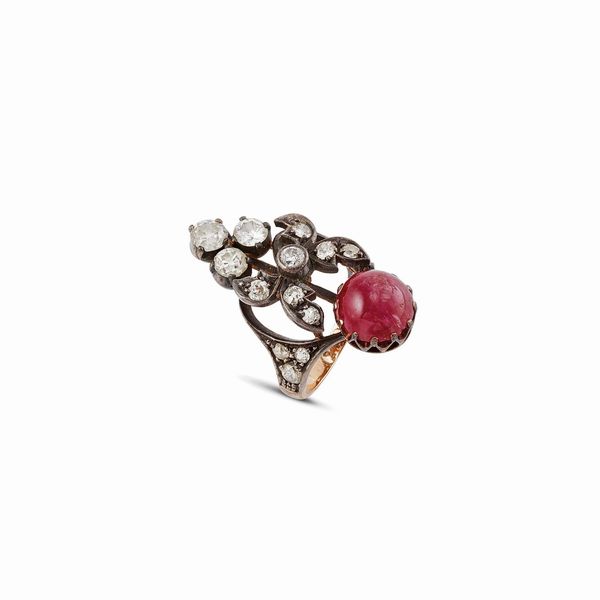 ANELLO CON RUBINO E DIAMANTI  - Asta GIOIELLI - Associazione Nazionale - Case d'Asta italiane