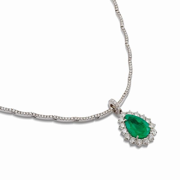 COLLANA CON SMERALDO E DIAMANTI  - Asta GIOIELLI - Associazione Nazionale - Case d'Asta italiane