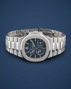 PATEK PHILIPPE - Nautilus 5712/1A