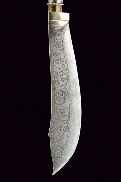 Bellissimo e raro coltello con fornimenti in argento in scatola  - Asta Rare Armi Antiche e Militaria da Tutto il Mondo - Associazione Nazionale - Case d'Asta italiane