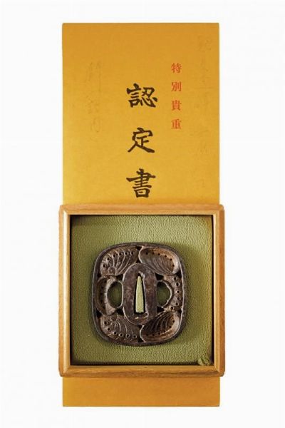 Tsuba con certificato NBTHK  - Asta Rare Armi Antiche e Militaria da Tutto il Mondo - Associazione Nazionale - Case d'Asta italiane