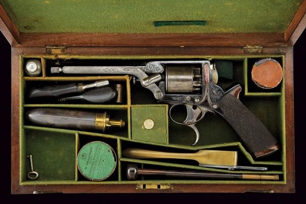 Bel revolver Tranter a luminello in cassetta  - Asta Rare Armi Antiche e Militaria da Tutto il Mondo - Associazione Nazionale - Case d'Asta italiane