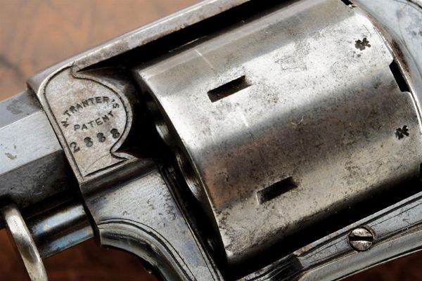 Bel revolver a percussione anulare Tranter in cassetta  - Asta Rare Armi Antiche e Militaria da Tutto il Mondo - Associazione Nazionale - Case d'Asta italiane