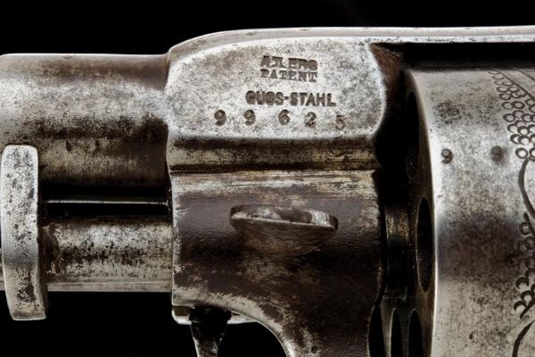 Revolver Montenegrino a percussione centrale  - Asta Rare Armi Antiche e Militaria da Tutto il Mondo - Associazione Nazionale - Case d'Asta italiane