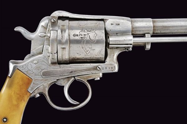 Revolver Montenegrino a percussione centrale  - Asta Rare Armi Antiche e Militaria da Tutto il Mondo - Associazione Nazionale - Case d'Asta italiane