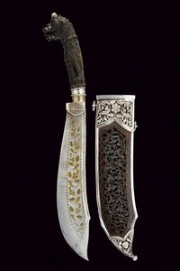 Bellissimo e raro coltello con fornimenti in argento in scatola  - Asta Rare Armi Antiche e Militaria da Tutto il Mondo - Associazione Nazionale - Case d'Asta italiane