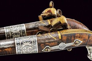 Notevole paio di pistole con fornimenti in argento e agemine in oro  - Asta Rare Armi Antiche e Militaria da Tutto il Mondo - Associazione Nazionale - Case d'Asta italiane