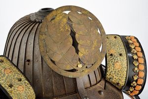 Suji Bachi kabuto  - Asta Rare Armi Antiche e Militaria da Tutto il Mondo - Associazione Nazionale - Case d'Asta italiane