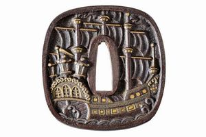 Tsuba con rara decorazione Kirishitan  - Asta Rare Armi Antiche e Militaria da Tutto il Mondo - Associazione Nazionale - Case d'Asta italiane