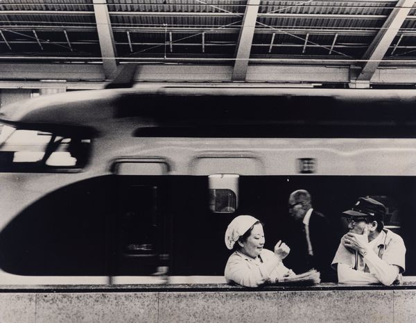 Martine Franck, Attribuito a : Bullet Train, Tokyo - Japan  - Asta Fotografia: Under 1K - Associazione Nazionale - Case d'Asta italiane