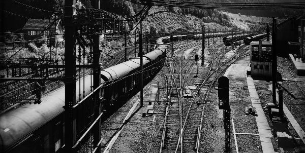 GABRIELE BASILICO : Stazione di Modane  - Asta Fotografia: Under 1K - Associazione Nazionale - Case d'Asta italiane