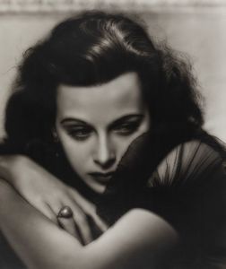 George Hurrell : Portfolio II  - Asta Fotografia: Under 1K - Associazione Nazionale - Case d'Asta italiane