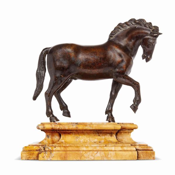 CAVALLO AL TROTTO, DA UN MODELLO DI GIAMBOLOGNA, FINE SECOLO XVII  - Asta MOBILI, MAIOLICHE E OGGETTI D'ARTE - Associazione Nazionale - Case d'Asta italiane