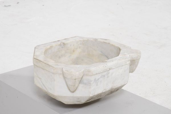 Lavabo in marmo  - Asta Antiquariato - Associazione Nazionale - Case d'Asta italiane