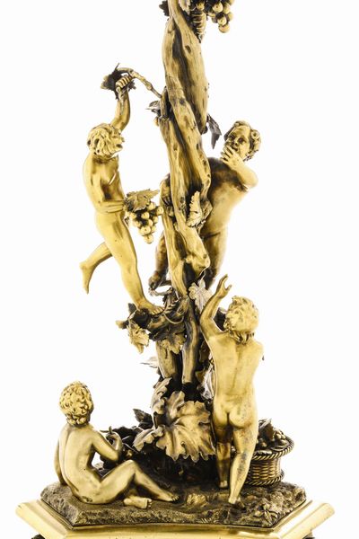 Monumentale candelabro a sei fiamme. Londra 1839, argentiere John Samuel Hunt  - Asta Argenti da Collezione | XX secolo - Associazione Nazionale - Case d'Asta italiane