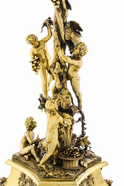 Monumentale candelabro a sei fiamme. Londra 1839, argentiere John Samuel Hunt  - Asta Argenti da Collezione | XX secolo - Associazione Nazionale - Case d'Asta italiane