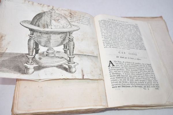 Coronelli, Vincenzo: EPITOME COSMOGRAFICA, O COMPENDIOSA INTRODUTTIONE ALL'ASTRONOMIA, GEOGRAFIA, & IDROGRAFIA, PER L'USO, DILUCIDATIONE, E FABBRICA DELLE SFERE, GLOBI, PLANISFERJ, ASTROLABJ, E TAVOLE GEOGRAFICHE, E PARTICOLARMENTE DEGLI STAMPATI, E SPIEGATI NELLE PUBLICHE LETTIONI … Colonia [i.e. Venezia], 1693, ad istanza di Andrea Poletti in Venetia.  - Asta Libri Rari & Manoscritti del XVI Secolo - Associazione Nazionale - Case d'Asta italiane