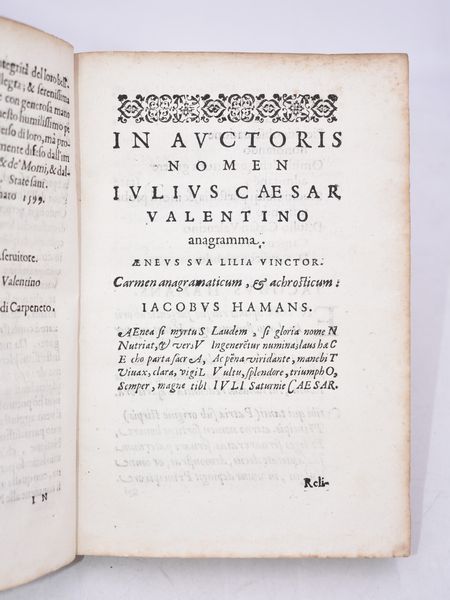 Filippe, Bartholomaeu / Valentino, Giulio Cesare : TRATTATO DEL CONSEGLIO, ET DE' CONSEGLIERI DE' PRENCIPI, VTILISSIMO PER SAPER REGGERE FELICEMENTE STATI, & QUAL SI VOGLIA DOMINIO, PER ILLUSTRARE LA PATRIA, & FAR NOBILE, & DEGNA OGNI ATTIONE HUMANA... In Venetia, 1599, appresso la Compagnia minima.  - Asta Libri Rari & Manoscritti del XVI Secolo - Associazione Nazionale - Case d'Asta italiane