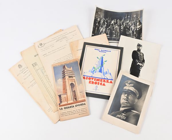 Lotto di foto e documenti di epoca fascista  - Asta Libri Antichi e Stampe - Associazione Nazionale - Case d'Asta italiane