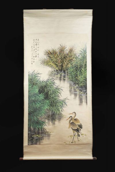 SCROLL : Scroll su carta dipinto con aironi e iscrizioni  Cina  dinastia Qing  XX Sec. 233x108 cm  - Asta Arte Orientale - Associazione Nazionale - Case d'Asta italiane