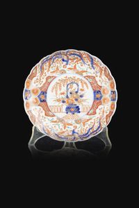 PIATTO - Piatto in porcellana Imari  Giappone  XIX Sec. 4x22 cm