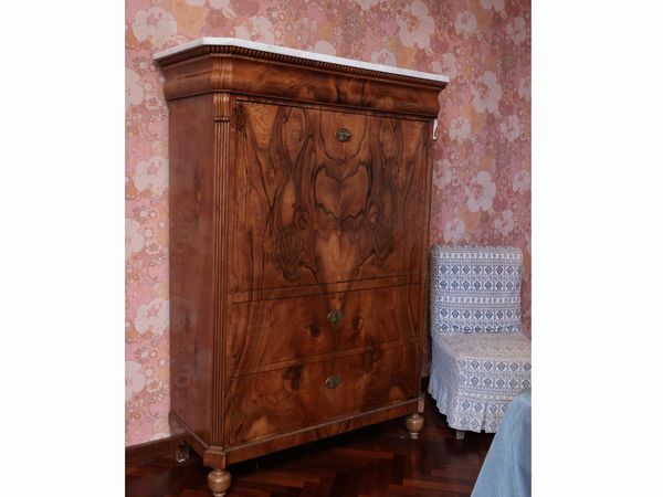 Secretaire impiallacciato in noce e radica di noce  - Asta D�ballage. Occasioni in asta - Associazione Nazionale - Case d'Asta italiane