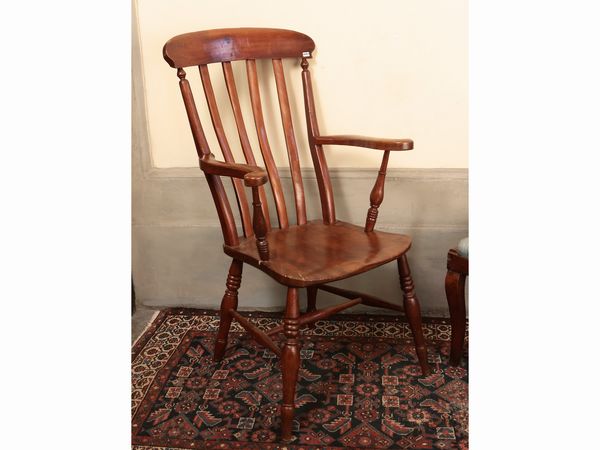 Poltrona in noce  - Asta D�ballage. Occasioni in asta - Associazione Nazionale - Case d'Asta italiane