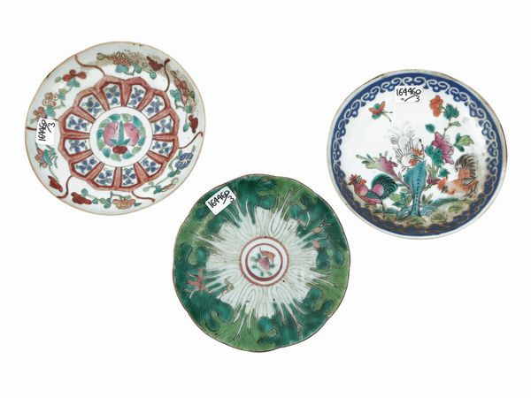 Tre piatti in porcellana  - Asta D�ballage. Occasioni in asta - Associazione Nazionale - Case d'Asta italiane