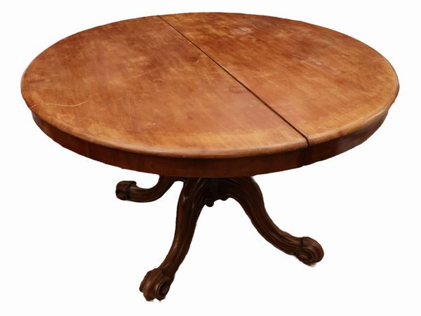 Tavolo da pranzo allungabile in noce biondo  - Asta D�ballage. Occasioni in asta - Associazione Nazionale - Case d'Asta italiane