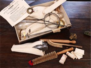 Due lumi ad olio  - Asta D�ballage. Occasioni in asta - Associazione Nazionale - Case d'Asta italiane