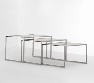 Set di tre tavolini impilabili  - Asta Design Lab - Associazione Nazionale - Case d'Asta italiane