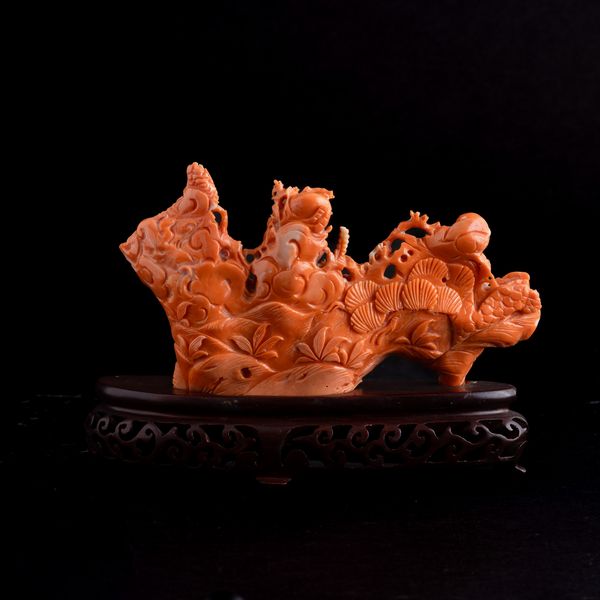 Figura in corallo raffigurante personaggi venditori, Cina, XIX secolo  - Asta Fine Asian Works of Art - Associazione Nazionale - Case d'Asta italiane