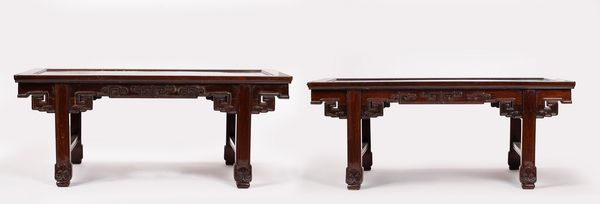 Due tavolini bassi in legno. Cina, secolo XX  - Asta Incanti d'Arte - Associazione Nazionale - Case d'Asta italiane