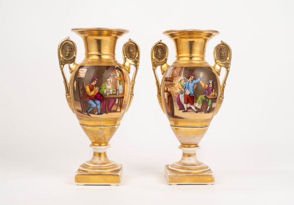 Coppia di vasi Impero biansati in porcellana dorata e policroma, secolo XIX  - Asta Incanti d'Arte - Associazione Nazionale - Case d'Asta italiane