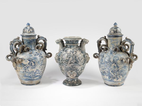 Tre vasi in maiolica. Manifattura ligure e napoletana  - Asta Incanti d'Arte - Associazione Nazionale - Case d'Asta italiane