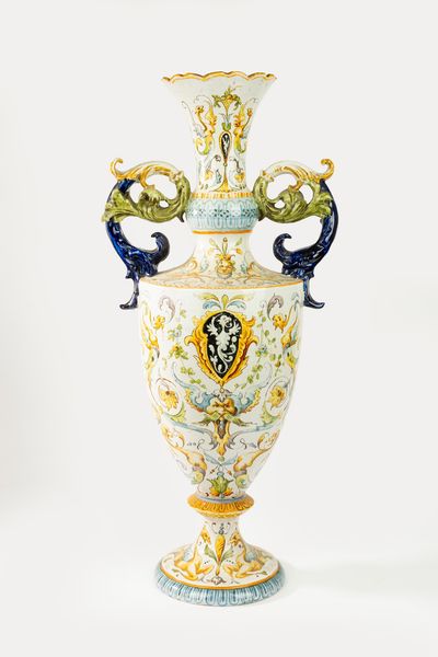 Vaso biansato in maiolica policroma, manifattura Mollica, Napoli, fine secolo XIX/inizio secolo XX  - Asta Incanti d'Arte - Associazione Nazionale - Case d'Asta italiane