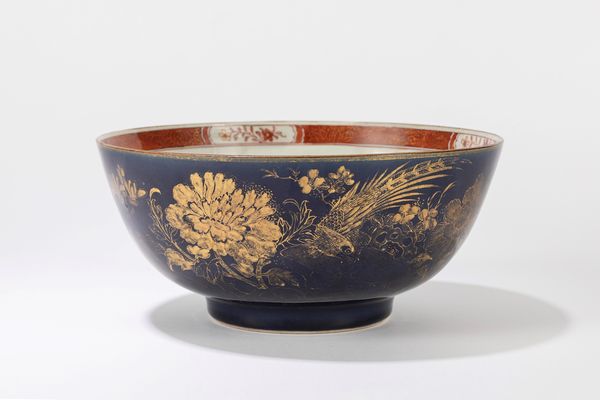 PUNCH BOWL IN PORCELLANA POWDER BLUE  - Asta Incanti d'Arte - Associazione Nazionale - Case d'Asta italiane