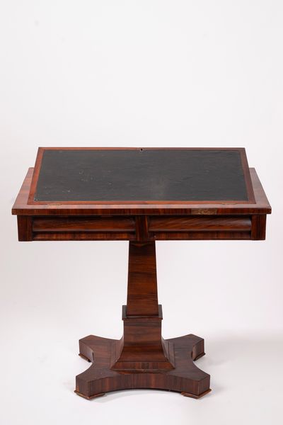 Piccolo scrittoio lastronato, secolo XIX  - Asta Incanti d'Arte - Associazione Nazionale - Case d'Asta italiane