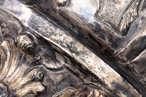 Croce astile in argento cesellato e sbalzato  - Asta Incanti d'Arte - Associazione Nazionale - Case d'Asta italiane