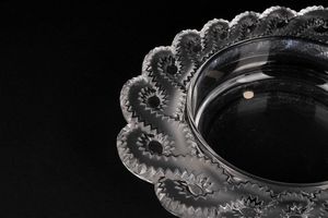 LALIQUE : Centrotavola Auriac in cristallo  - Asta Incanti d'Arte - Associazione Nazionale - Case d'Asta italiane