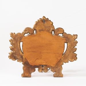 Coppia di cartaglorie in legno intagliato e dorato a volute fogliate  - Asta Incanti d'Arte - Associazione Nazionale - Case d'Asta italiane