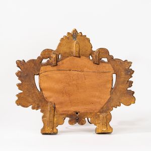 Coppia di cartaglorie in legno intagliato e dorato a volute fogliate  - Asta Incanti d'Arte - Associazione Nazionale - Case d'Asta italiane